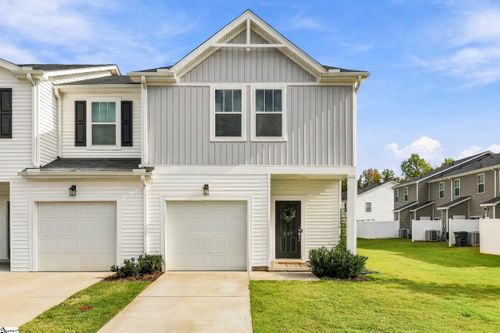 227 Telford Dr, Greenville, SC, 29617-1976 | Card Image