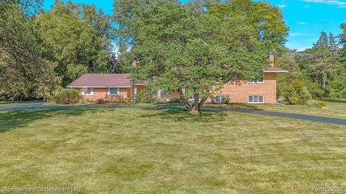 30700 Marimoor St, Beverly Hills, MI, 48025-5046 | Card Image