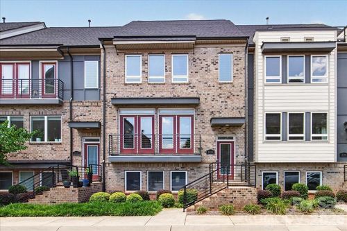 2115 Garabrandt Ln, Charlotte, NC, 28204-2553 | Card Image