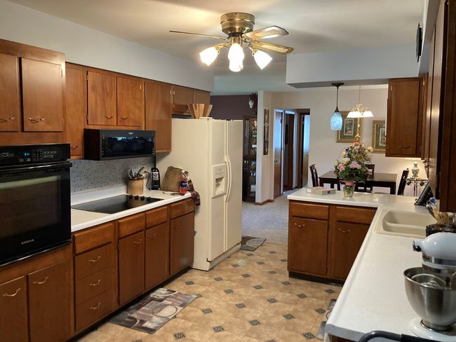 219 E Main St, House other with 2 bedrooms, 2 bathrooms and 2 parking in Rockwell City IA | Image 5