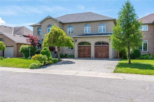 23 Susan Dr, Hamilton, ON, L9C7R1 | Card Image