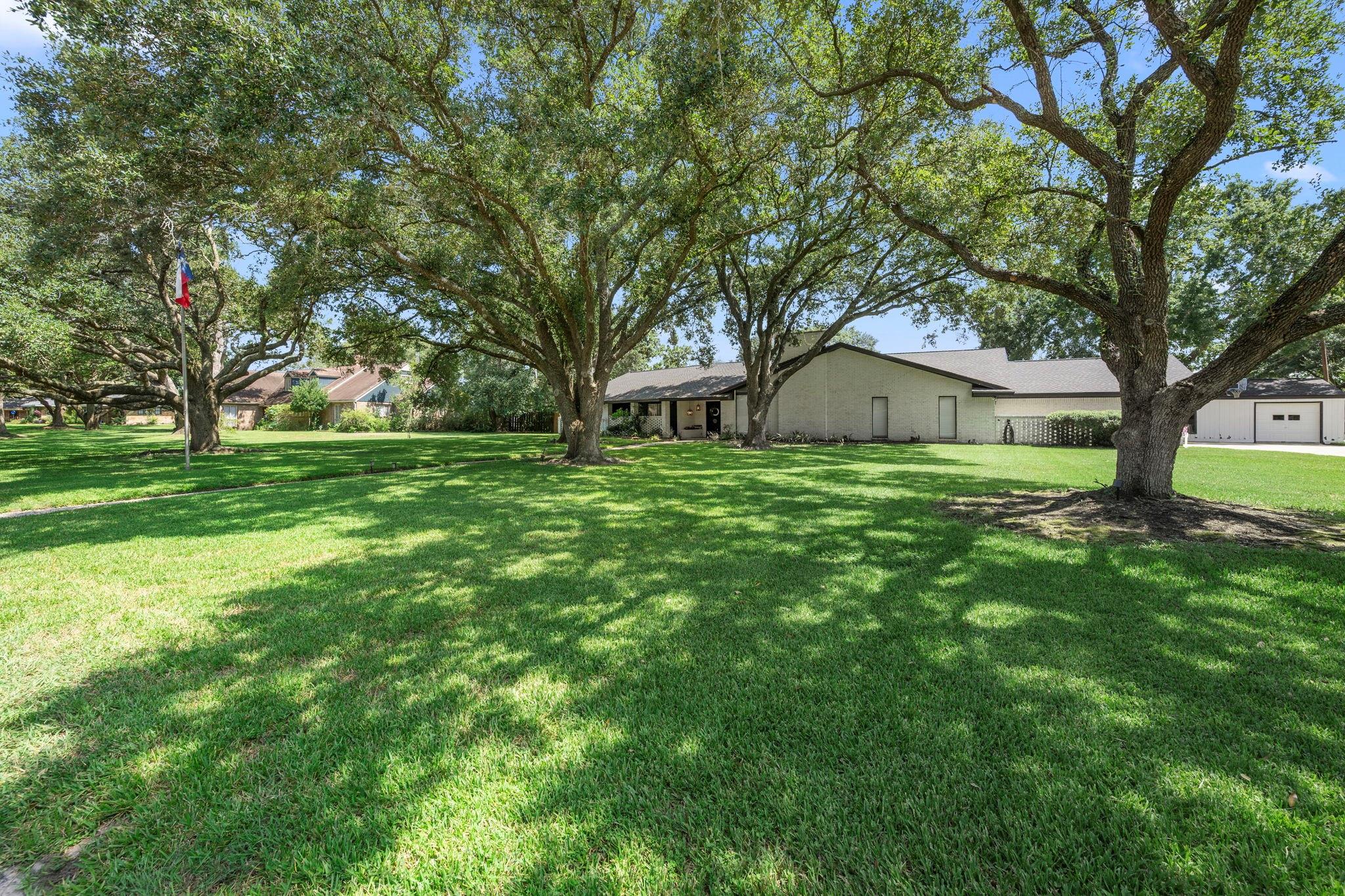 Residential in Eagle Lake 4