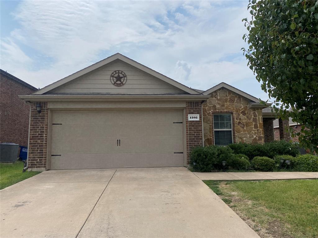 Pampa Grass Dr, Princeton, TX 75407