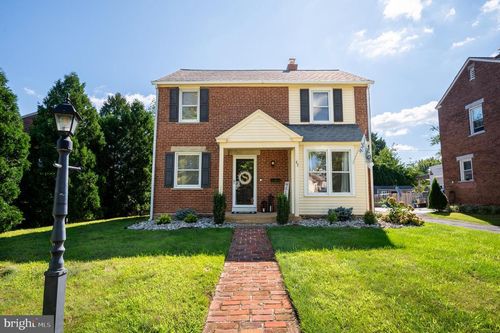 42 Hurst Rd, WILMINGTON, DE, 19803-3717 | Card Image
