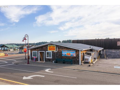 135 Alabama Ave Se, Bandon, OR, 97411 | Card Image