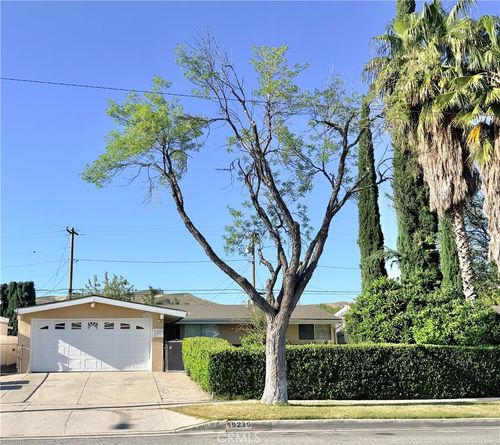 19239 Pleasantdale St, Canyon Country, CA, 91351-3335 | Card Image
