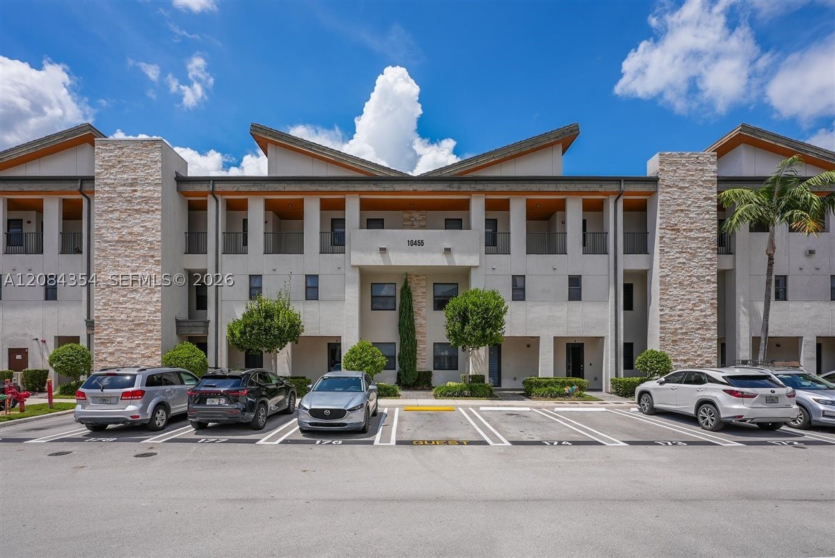 Residential in Doral 2