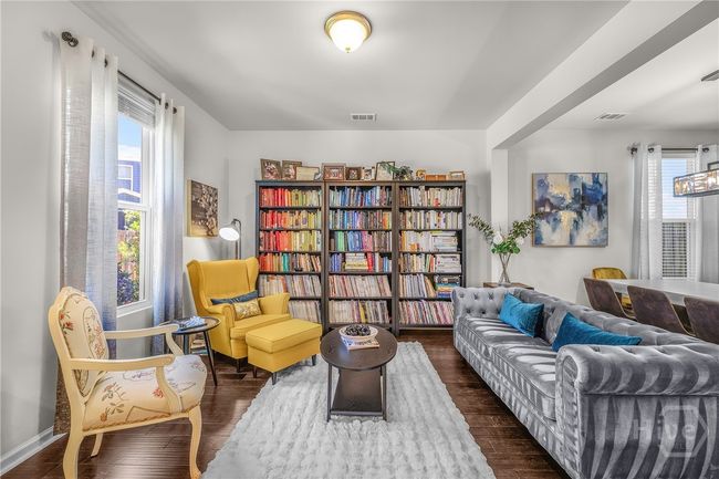 Family Room | Image 4