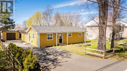 167 Mee Rd, Kentville, NS, B4N1W8 | Card Image