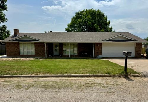 806 Oakhollow Rd, Eastland, TX, 76448-4305 | Card Image