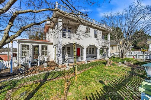 1010 College Ave Sw, Lenoir, NC, 28645-5433 | Card Image