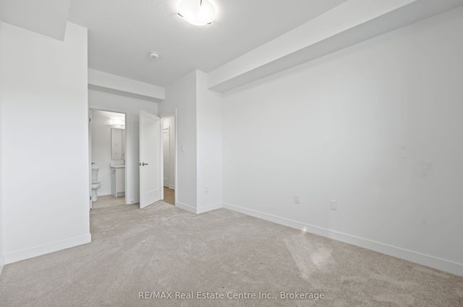 E8 - 20 Palace St, Condo with 2 bedrooms, 2 bathrooms and 1 parking in Kitchener ON | Image 18