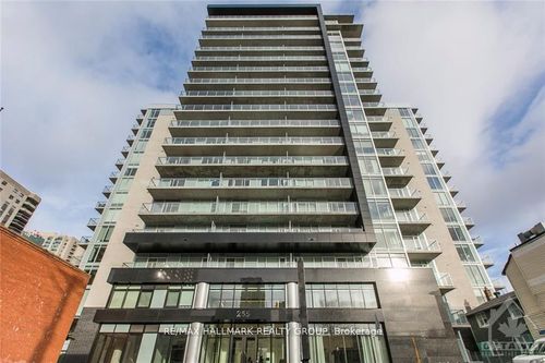 905-255 Bay St, Ottawa, ON, K1R0C5 | Card Image