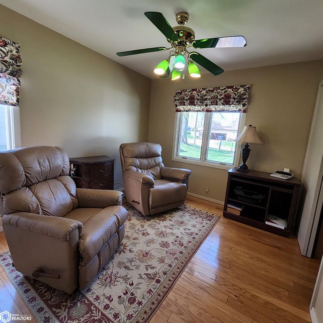 213 E Baker St, Home with 4 bedrooms, 2 bathrooms and 2 parking in Avoca IA | Image 34