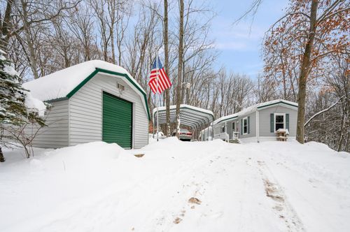 10370 Schwyz Dr, Reed City, MI, 49677-8272 | Card Image