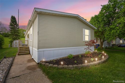 lot-220-165 Lot 220 S Opdyke Rd, Auburn Hills, MI, 48326-3179 | Card Image