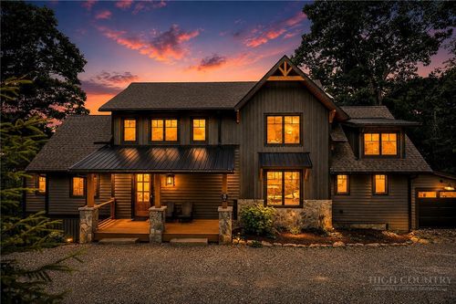 200 Red Sky Pkwy, Banner Elk, NC, 28604-5902 | Card Image