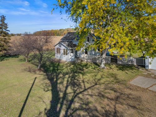 527 N Snow Prairie Rd, Coldwater, MI, 49036-9257 | Card Image