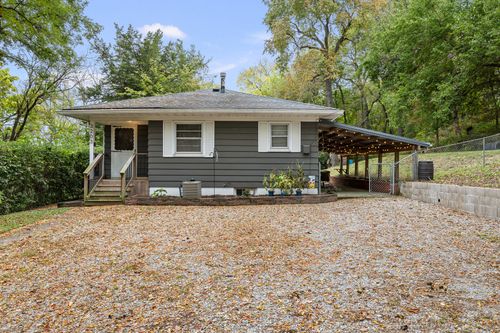 3203 Eads St, Davenport, IA, 52802-1547 | Card Image