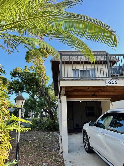 3255 Ramblewood Pl, SARASOTA, FL, 34237-3824 | Card Image