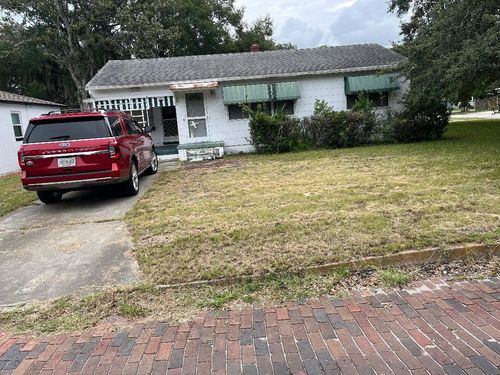 107 N Central Ave, APOPKA, FL, 32703-4104 | Card Image