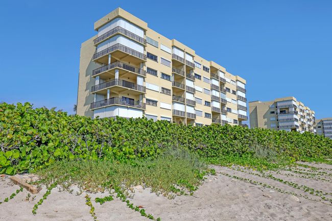 APT-319 - 7430 S Ocean Dr, Condo with 2 bedrooms, 2 bathrooms and null parking in Jensen Beach FL | Image 32