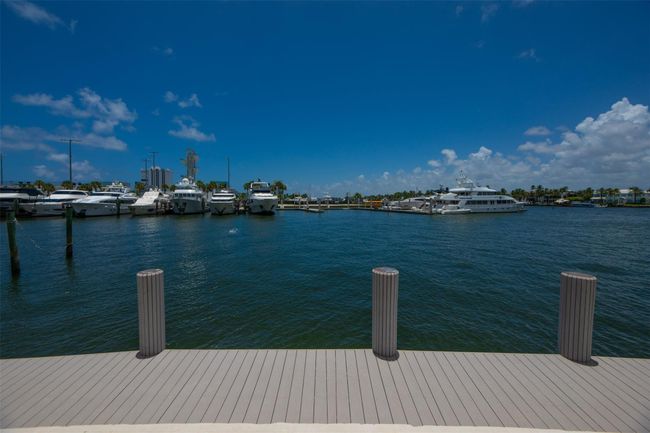 APT-404 - 1 Las Olas Cir, Condo with 2 bedrooms, 2 bathrooms and null parking in Fort Lauderdale FL | Image 42