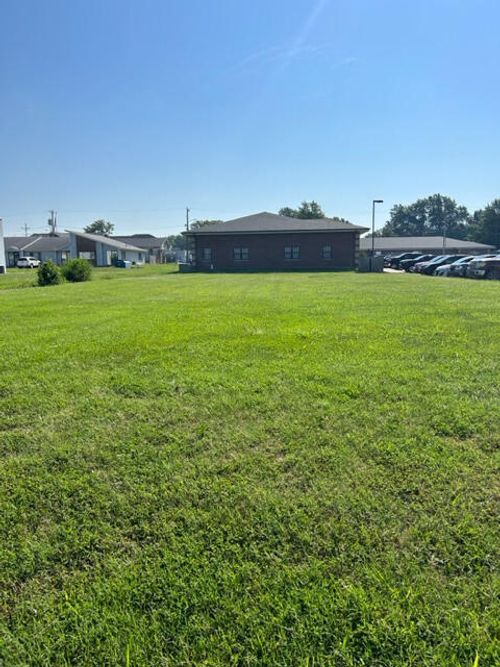 pad-10-3019 S Fort Ave, Springfield, MO, 65807-4272 | Card Image