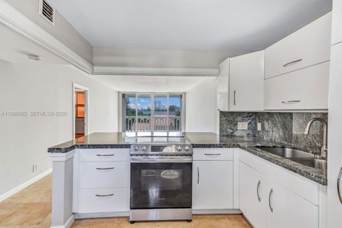 406-3199 S Ocean Dr, Hallandale Beach, FL, 33009 | Card Image