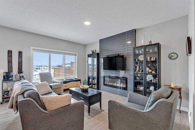117 Legacy Glen Cir Se, House other with 3 bedrooms, 3 bathrooms and 4 parking in Calgary AB | Image 12