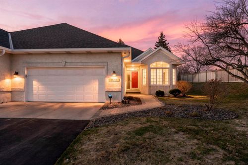 14207 41st Ave N, Plymouth, MN, 55446-3800 | Card Image