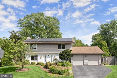 18905 Heritage Hills Dr, BROOKEVILLE, MD, 20833-2831 | Card Image