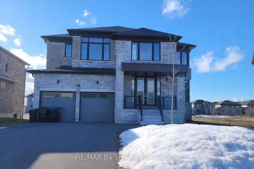 11 Del Ray Cres, Wasaga Beach, ON, L9Z0N7 | Card Image