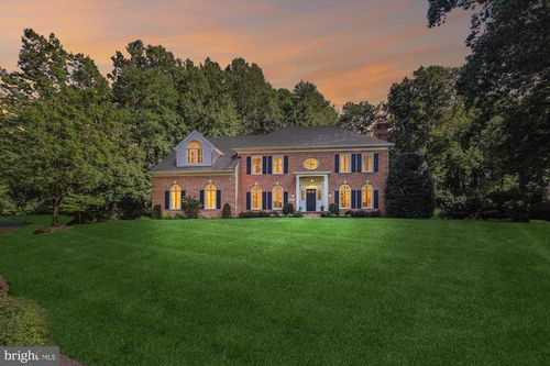 12178 Brecknock St, Oakton, VA, 22124-2300 | Card Image