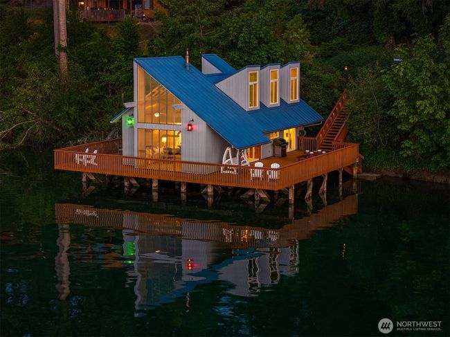 11901 Larson Rd, House other with 1 bedrooms, 1 bathrooms and null parking in Anderson Island WA | Image 5