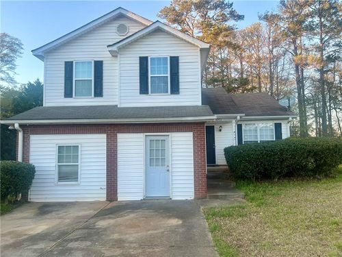 8973 Jimmy Lee Cir, Jonesboro, GA, 30238-7010 | Card Image