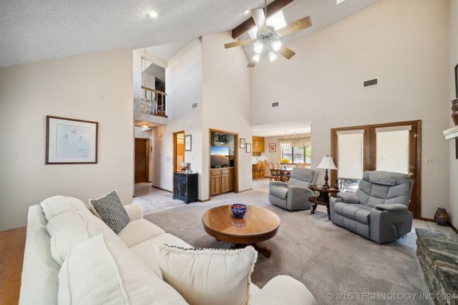 9172 E Oak Ln, House other with 3 bedrooms, 3 bathrooms and null parking in Claremore OK | Image 12