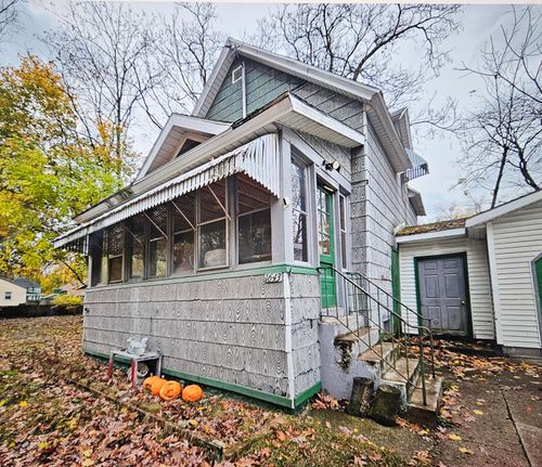 1643 Henry St, Muskegon, MI, 49441-2314 | Card Image