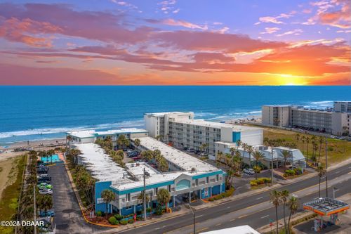 303-935 S Atlantic Ave, DAYTONA BEACH, FL, 32118-4762 | Card Image