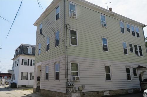 24 Jones St, Providence, RI, 02903-6000 | Card Image