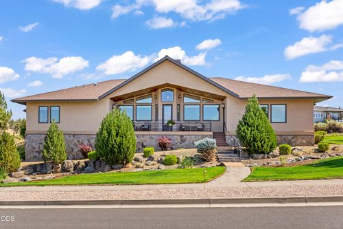 373 Se Manzanita Dr, Madras, OR, 97741-6800 | Card Image