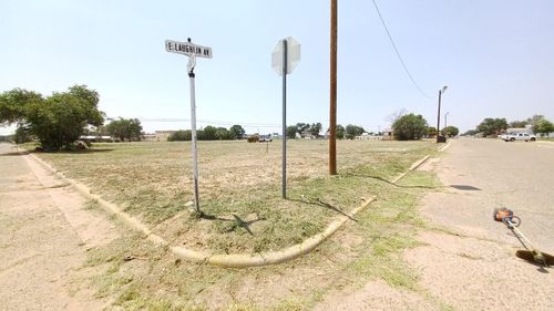 924 E Laughlin Ave, Tucumcari, NM, 88401-2664 | Card Image