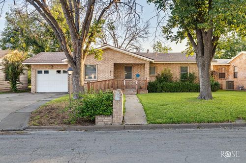 611 Allen Dr, Sonora, TX, 76950-6618 | Card Image