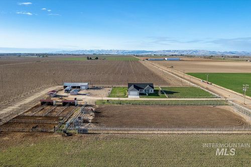 22924 Fargo Rd, Parma, ID, 83660-7112 | Card Image
