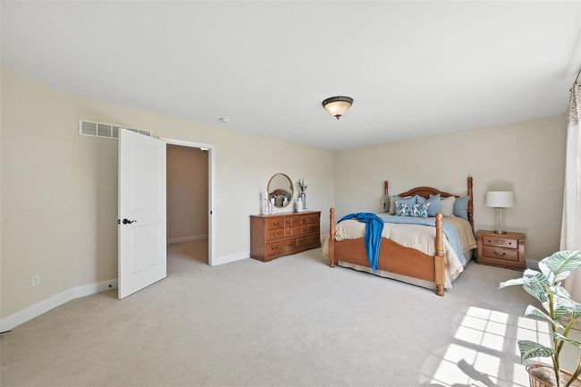304 Magnolia Valley Dr, House other with 6 bedrooms, 5 bathrooms and 3 parking in O Fallon MO | Image 46