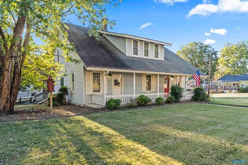 801 5th Ave Se, Cullman, AL, 35055-3622 | Card Image