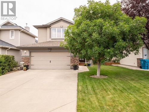 506 Gateway Cres S, Lethbridge, AB, T1K5C3 | Card Image