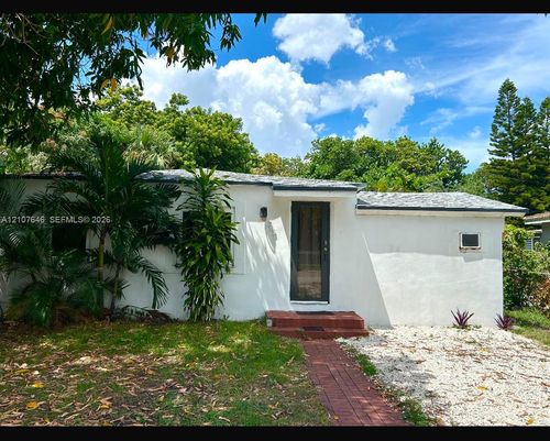 75 Nw 116th St, Miami, FL, 33168 | Card Image