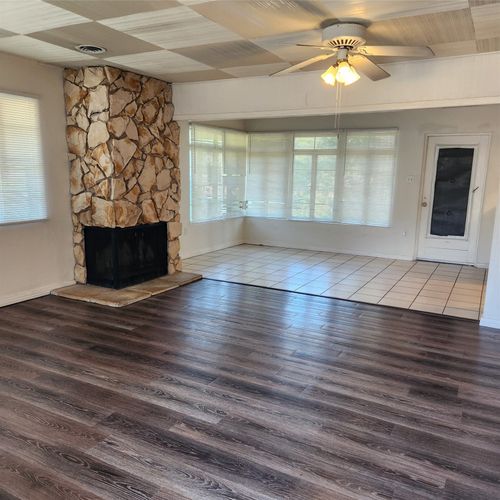 1907 N Bell Ave, Denton, TX, 76209-2006 | Card Image
