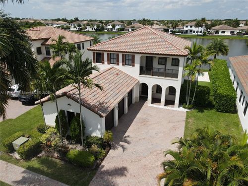 3696 Nw 82nd Dr, Pembroke Pines, FL, 33024-3572 | Card Image